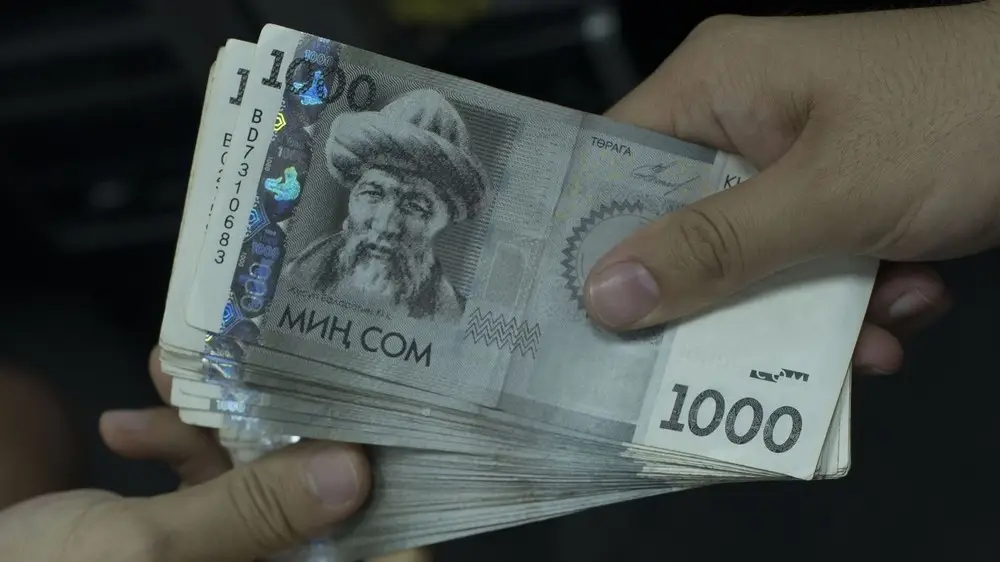 Повысят ли зарплату медикам в 2023 году? Ответ Минздрава